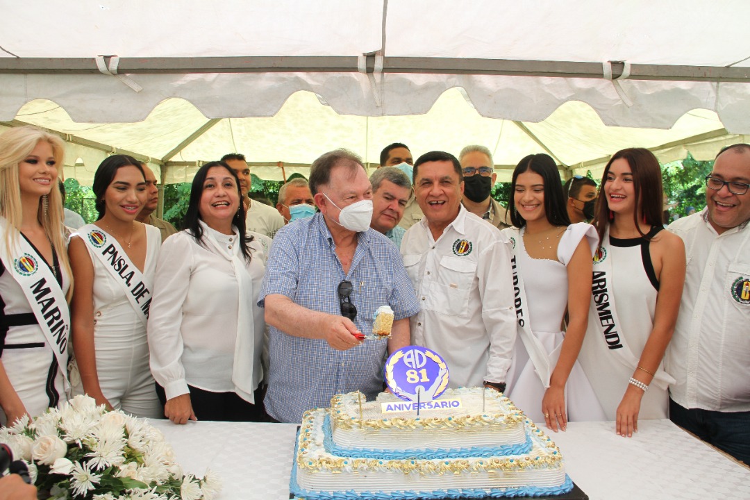 Gobernador Morel Rodríguez celebró con militantes y simpatizantes el 81